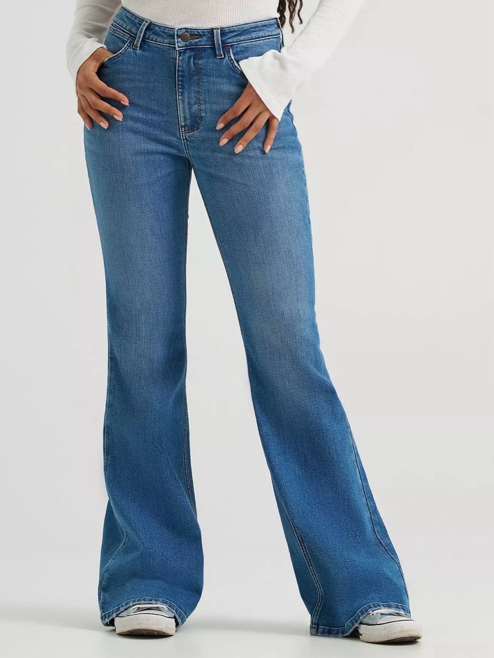 Wrangler Women's High-Rise Wide Leg Jeans - Medium Blue
